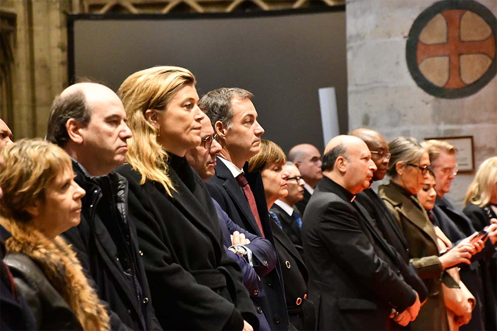 Aftredend minister van Binnenlandse Zaken Annelies Verlinden, aftredend minister van Landbouw en KMO's David Clarinval, aftredend premier Alexander De Croo en senaatsvoorzitter Valerie De Bue Aftredend minister van Binnenlandse Zaken Annelies Verlinden, aftredend minister van Landbouw en KMO's David Clarinval, aftredend premier Alexander De Croo en senaatsvoorzitter Valerie De Bue