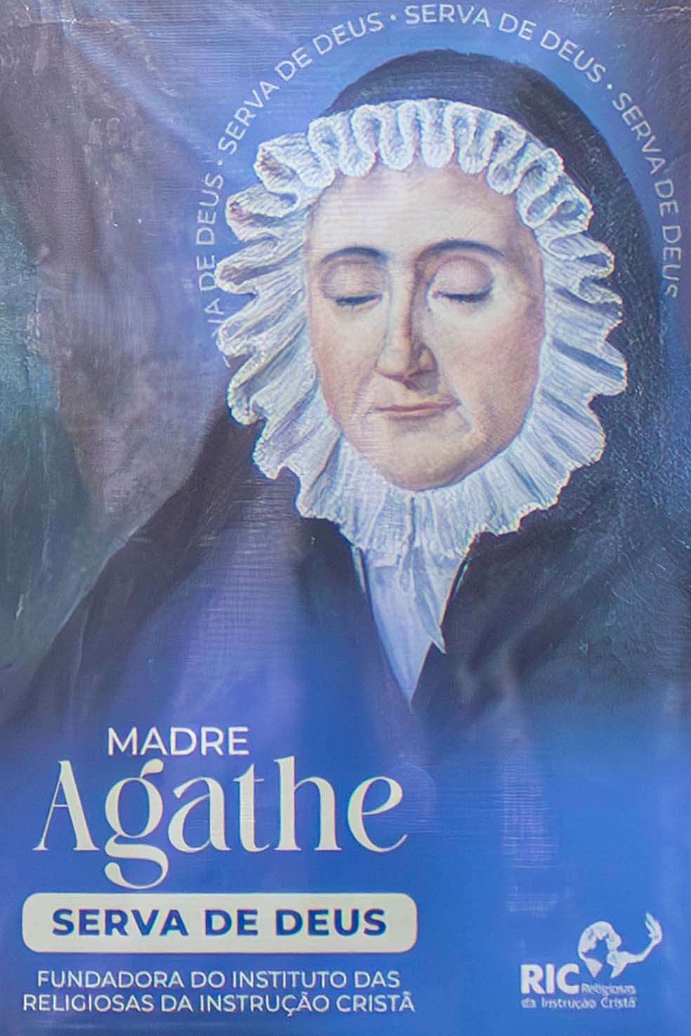 Portret van moeder Agathe Verhelle, stichteres van het Instituut van de Religieuzen van het Christelijk Onderwijs, die werd uitgeroepen tot Dienares van God Portret van moeder Agathe Verhelle, stichteres van het Instituut van de Religieuzen van het Christelijk Onderwijs, die werd uitgeroepen tot Dienares van God