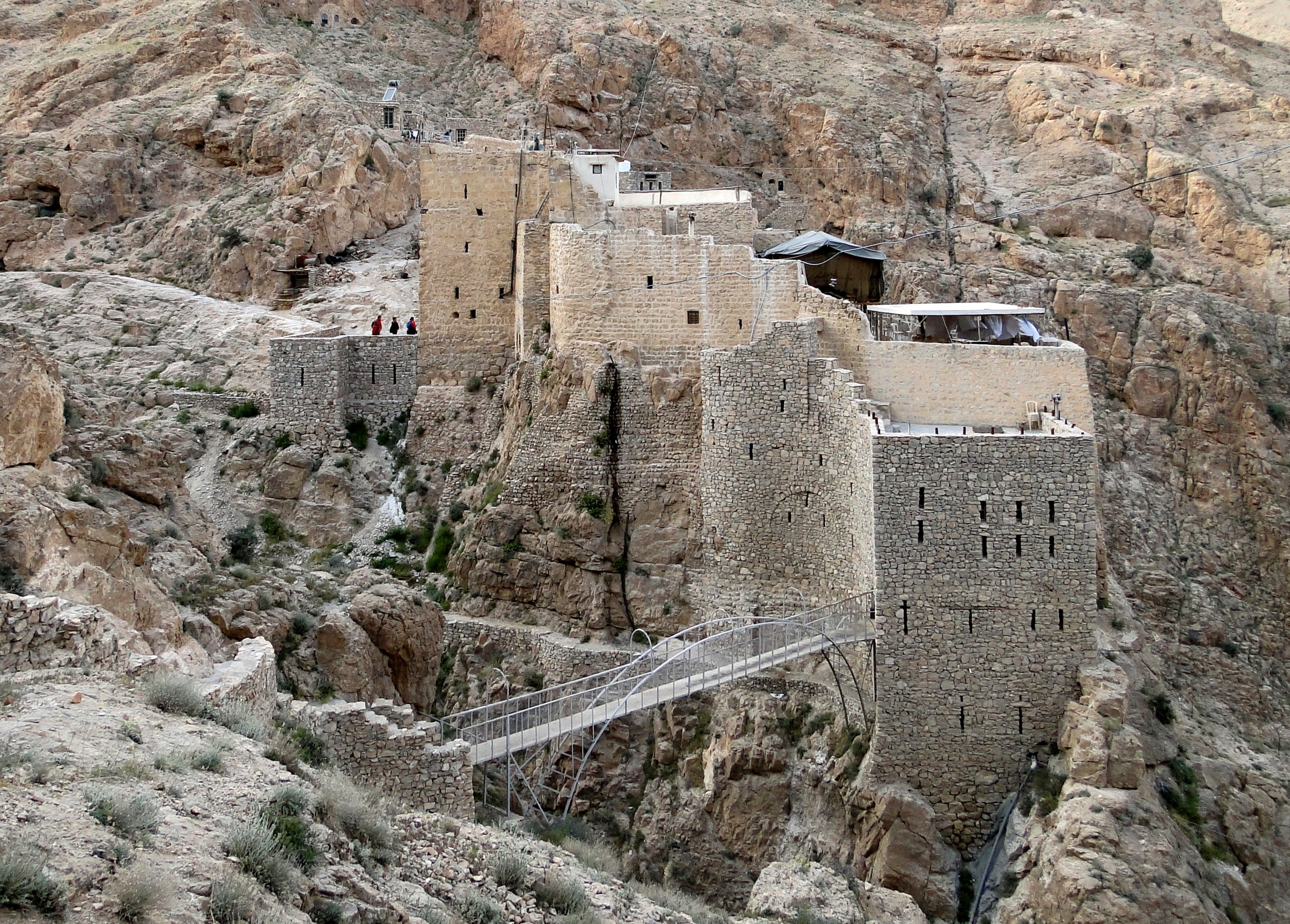 3. Deir Mar Musa (Klooster van de heilige Mozes), in de bergstreek ten noorden van Damascus. (Syrische traditie)