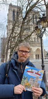 Geert De Sutters zoekboek over de Notre-Dame van Parijs. Geert De Sutters zoekboek over de Notre-Dame van Parijs.