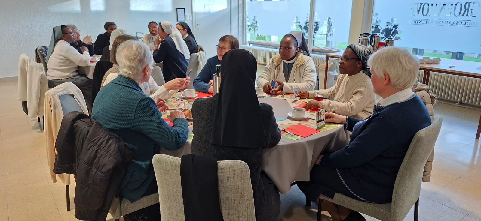 Ontmoetingsnamiddag zusters jonger dan 75 jaar Ontmoetingsnamiddag zusters jonger dan 75 jaar