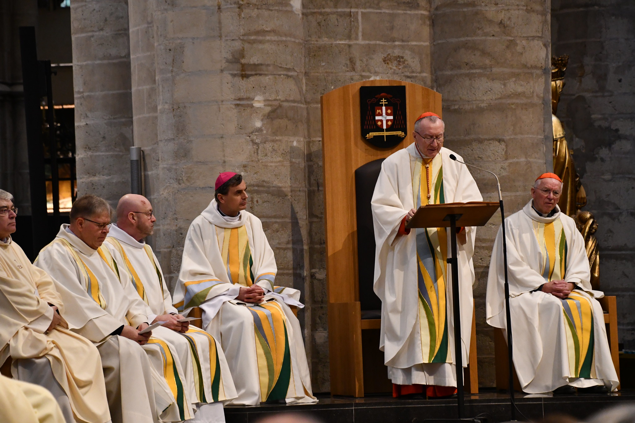Het jubileumjaar Gudula26 ging van start met een pontificale mis in de Sint-Michiels- en Sint-Goedelekathedraal.