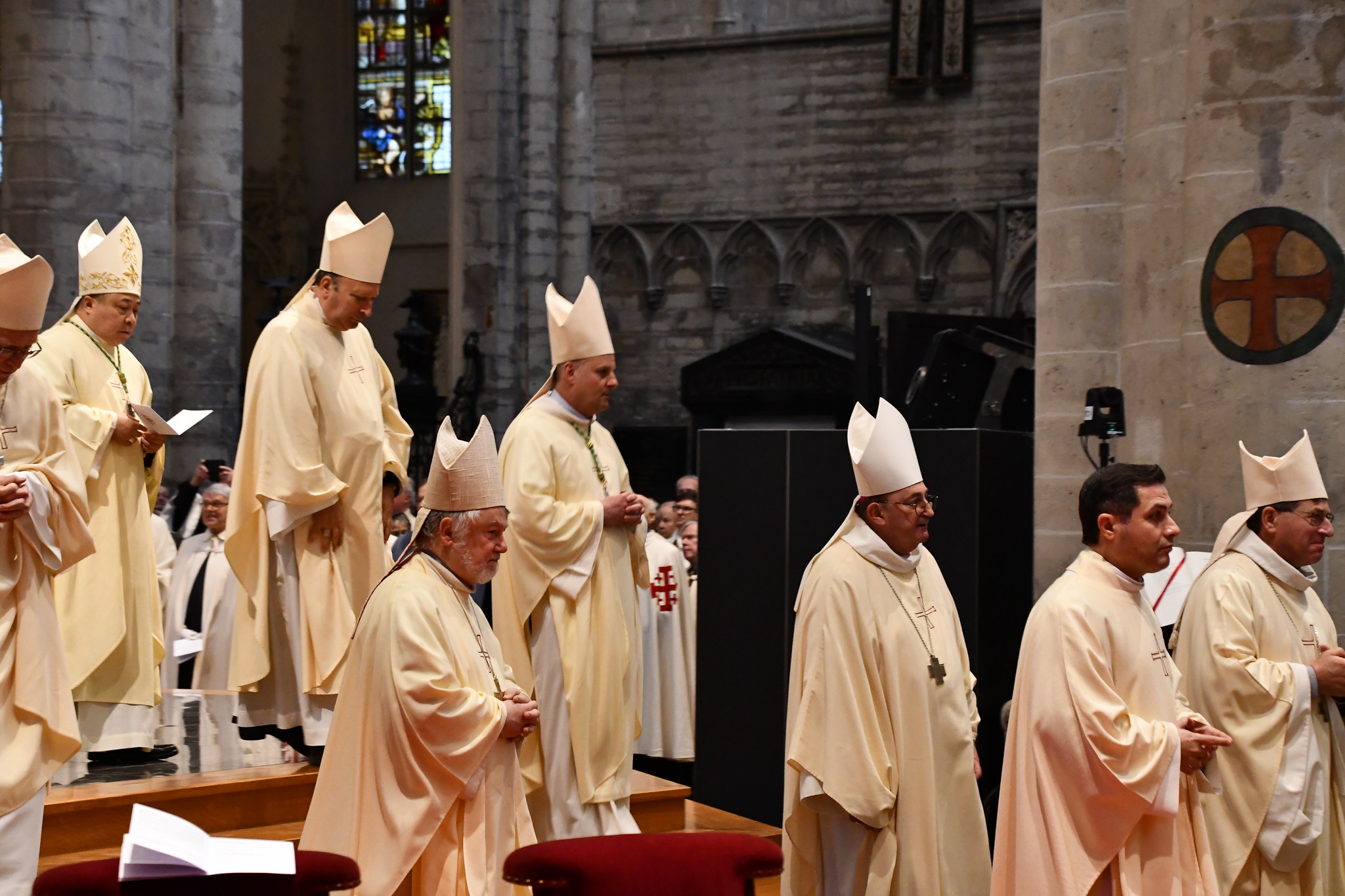 Het jubileumjaar Gudula26 ging van start met een pontificale mis in de Sint-Michiels- en Sint-Goedelekathedraal.
