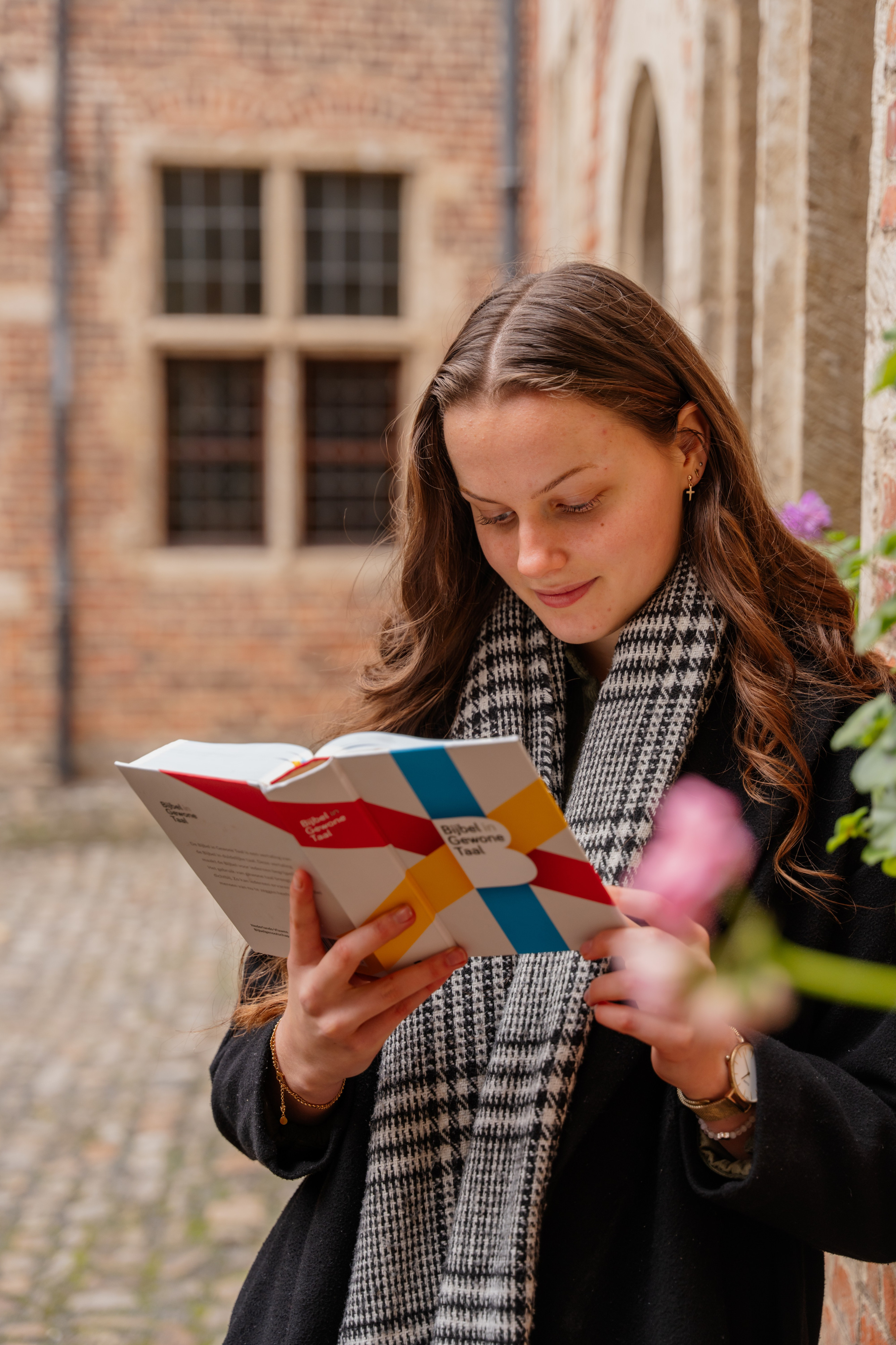 Romy Kersten komt spreken tijdens de pelgrimstocht van vrede in Westvleteren