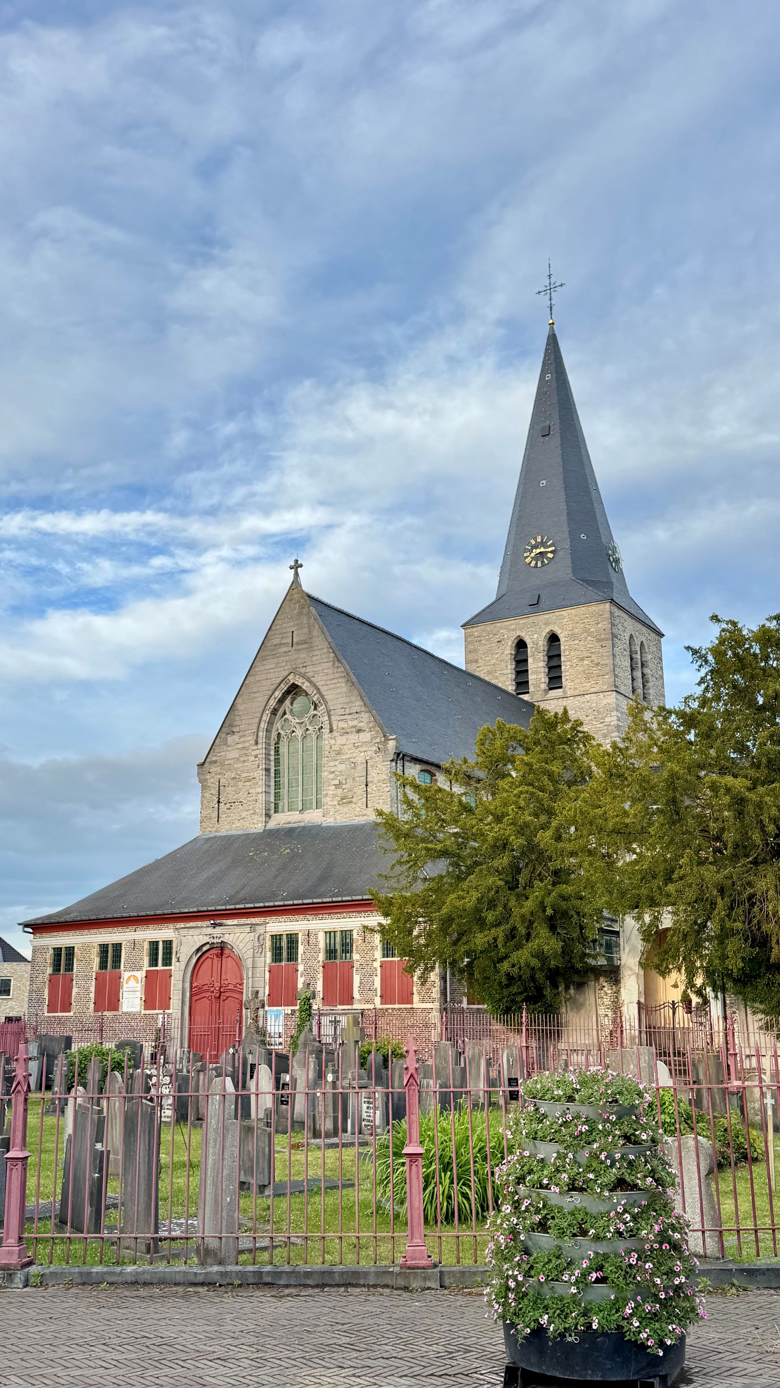 Sint-Eligiuskerk Eine