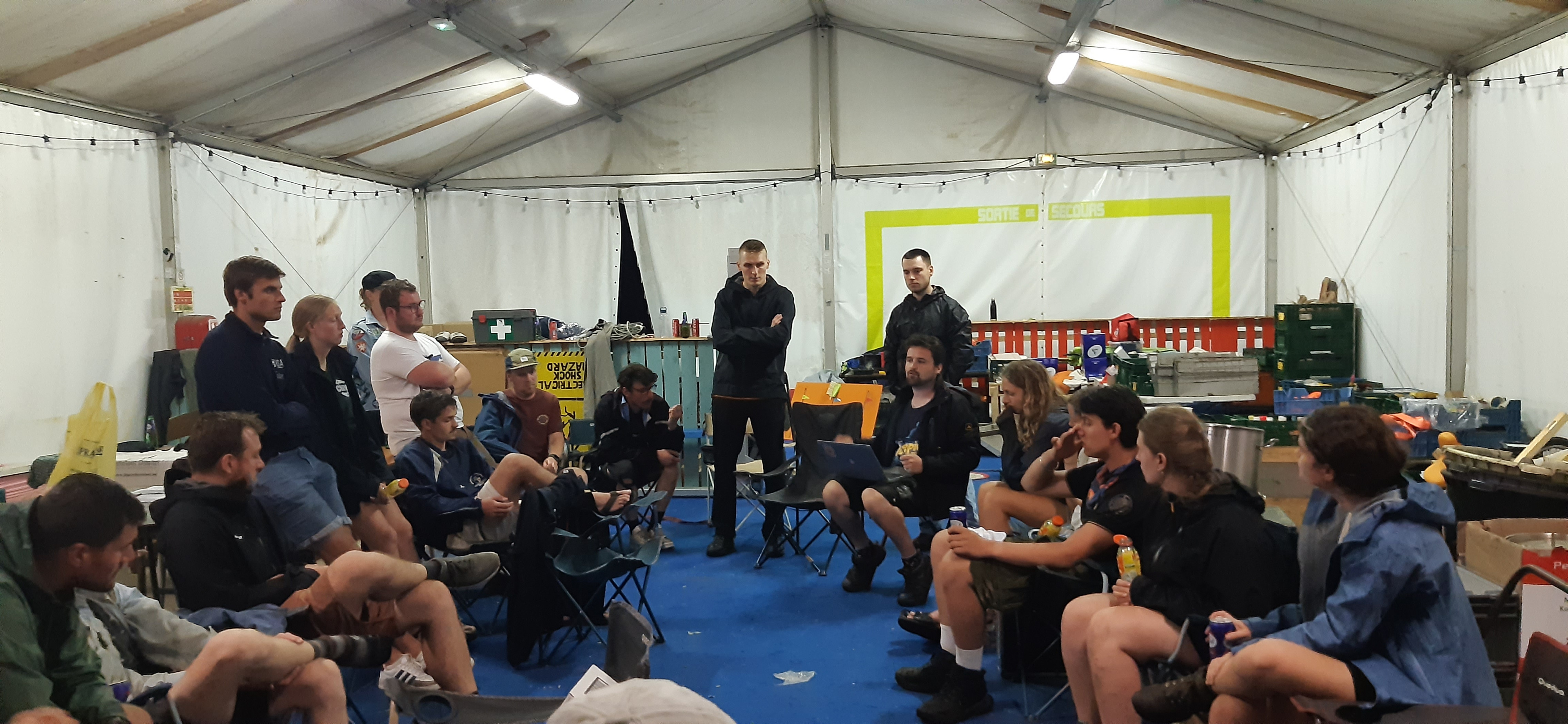 Laatste briefing met de voorwacht