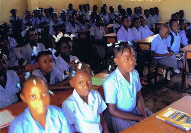 Leslokaal in Grosse Rosche (centraal-Haïti)