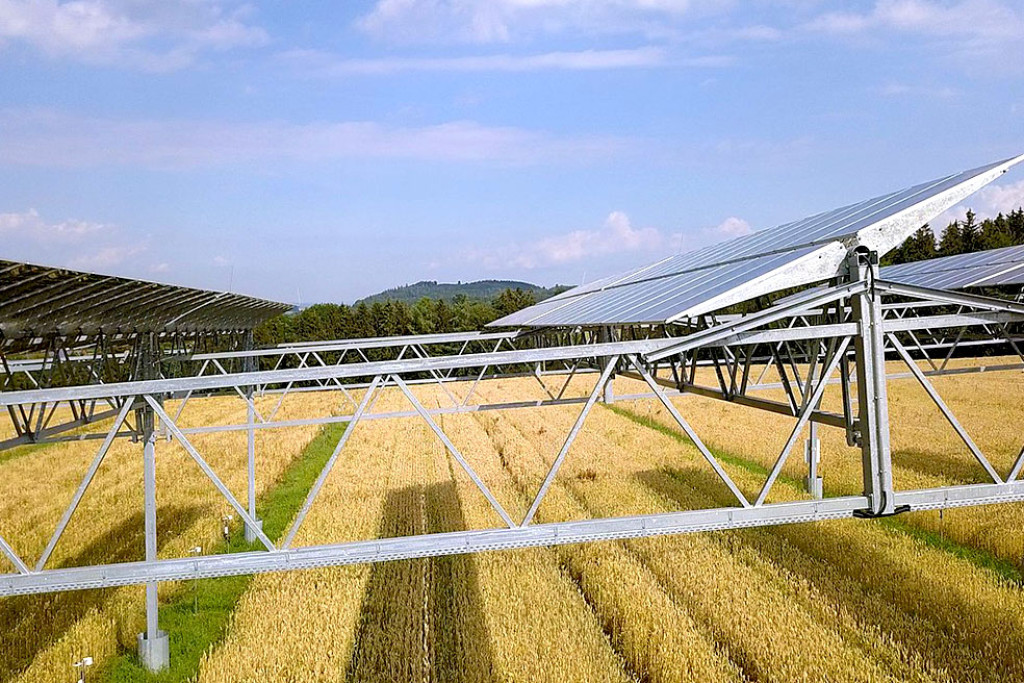 Agrivoltaïsche installatie in Zuid-Duitsland