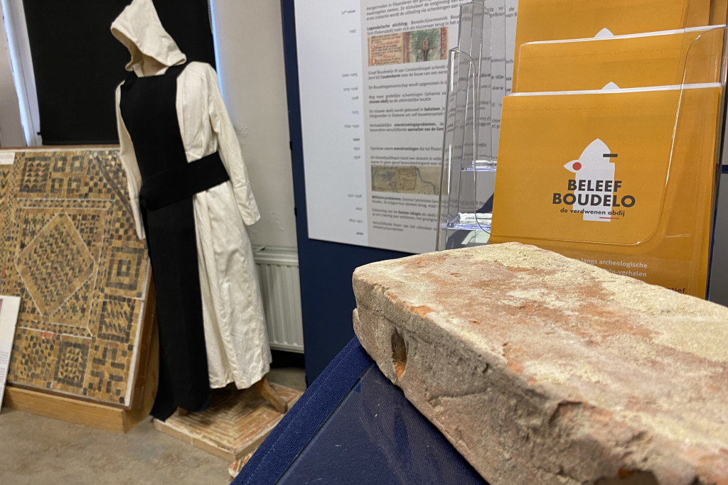 Tentoonstelling onthult het verhaal achter de site en enkele vondsten. 