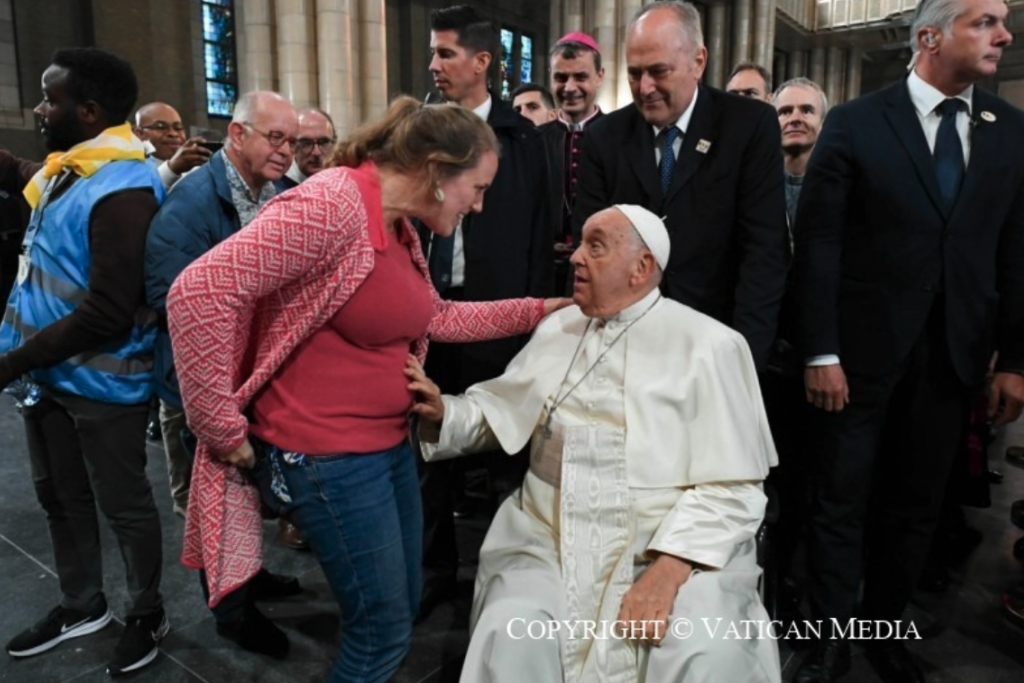 Delphine De Marnix met paus Franciscus.