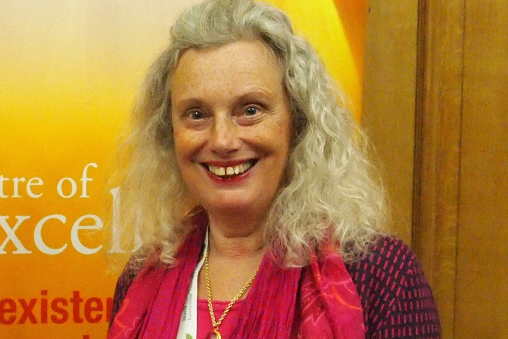 Op de foto zie je een stralende Emmy van Deurzen.