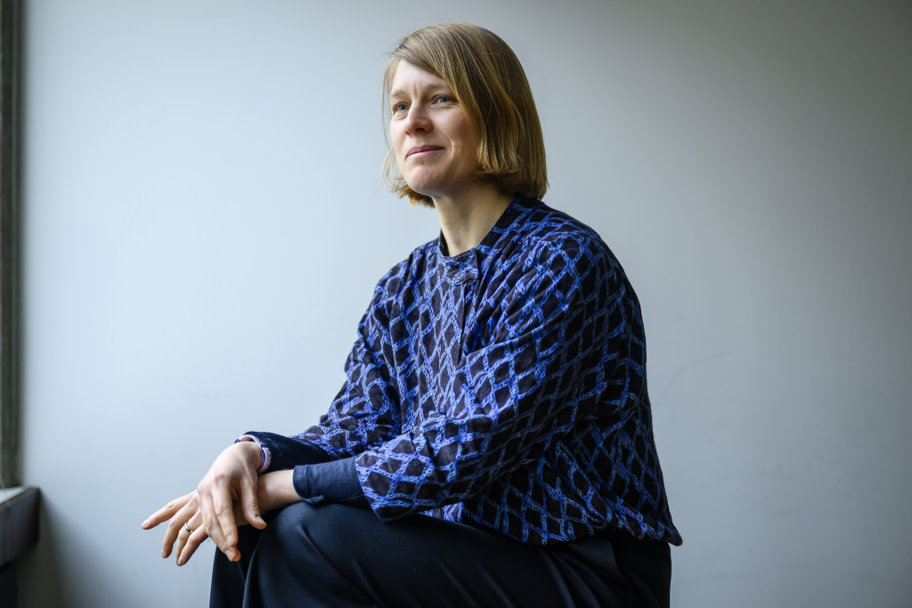 Professor Jessie Dezutter (KU Leuven) leidt een onderzoek naar levensmoeheid bij ouderen.
