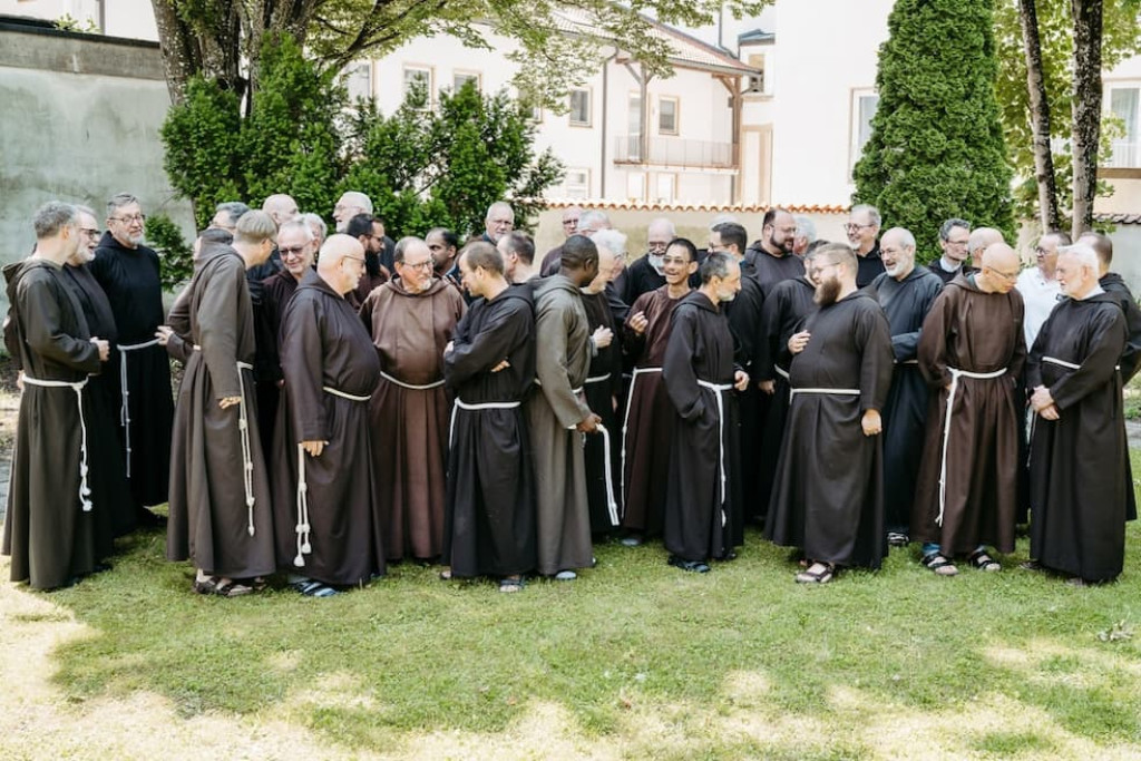 Het kapittel bracht 35 kapucijnen uit de vier landen bijeen in Altötting, het grootste Maria-bedevaartsoord van Duitsland waar een 'Zwarte Madonna' vereerd wordt