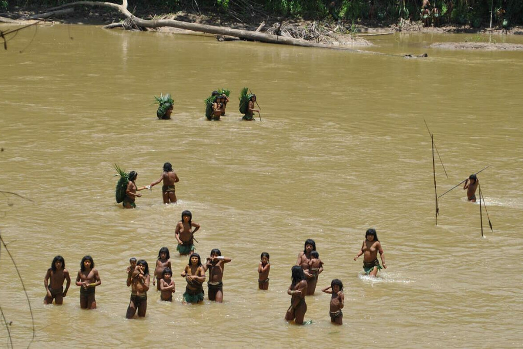 Naar verluidt de grootste ongerepte stam op aarde zijn de Mashco Piro, diep in de regenwouden van het zuidoosten van Peru