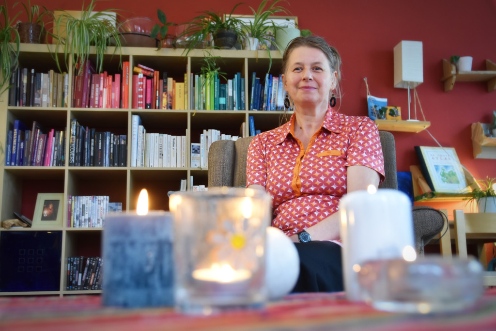 Ann Verscuren: ‘Bij elke ontmoeting ontsteken we een kaars voor de afwezige die aanwezig is.’