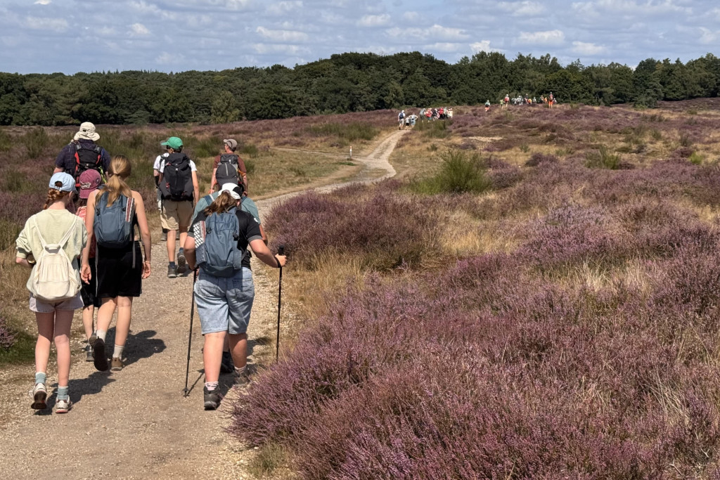 In de eenvoud van het wandelen kunnen deelnemers verbinding maken met God.