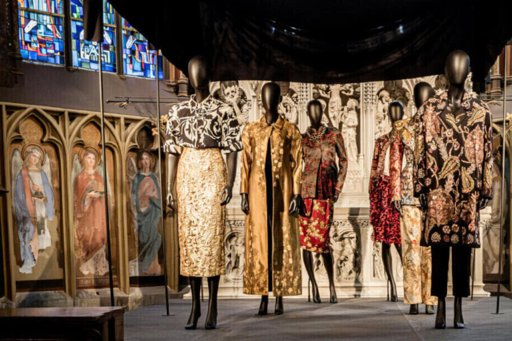 De invalshoek van de tentoonstelling was de ontmoeting tussen verleden en heden. De invalshoek van de tentoonstelling was de ontmoeting tussen verleden en heden.