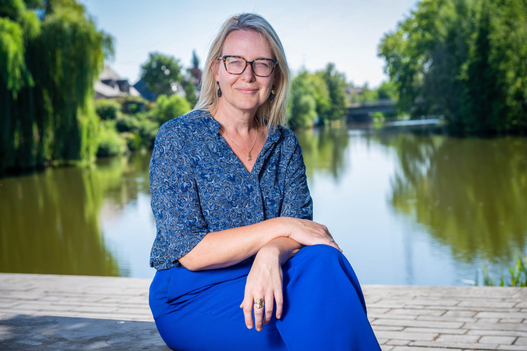‘Onze 12.000 vrijwilligers zijn de echte lijm van de buurt.’ Sonja Vertriest