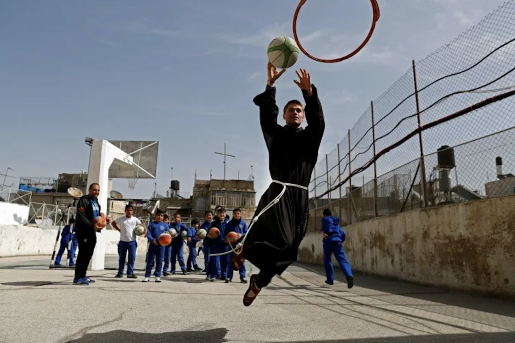 Basketbal in de franciscaanse Terra Sancta-school in Jeruzalem (archieffoto uit 2018).