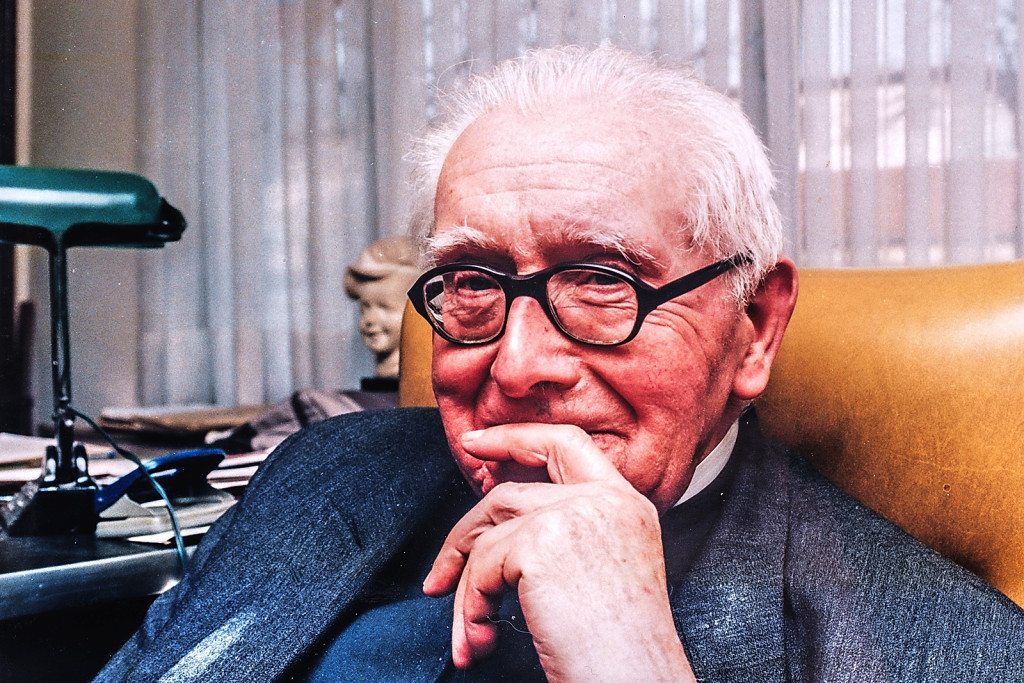Jozef De Vroey verwerkte zijn afkeer voor het nazisme in de prenten in een magistraal Kyriale, waar hij twintig jaar aan werkte. © RR