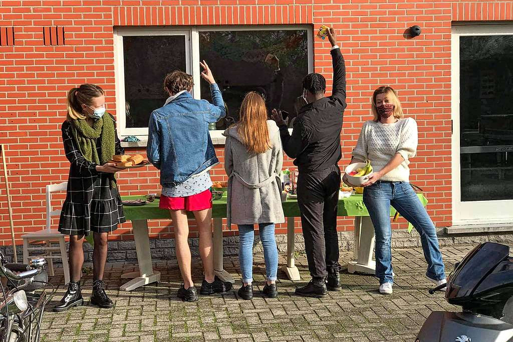 Kaizen organiseerde een coronaveilige brunch om de sfeer erin te houden. © Laurens Troch