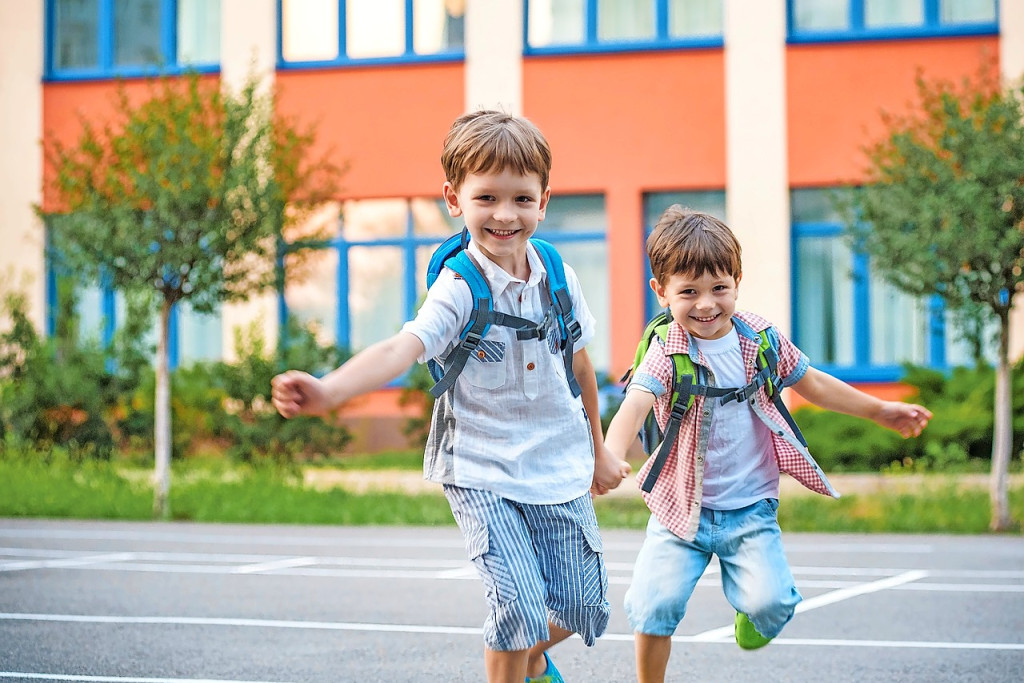 Vreugde gaat dit schooljaar hand in hand met enthousiasme, blijheid en geluk. © Shutterstock