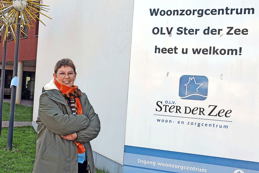 Elly Mattheus: „De bewoners van het woon-zorgcentrum laten me toe met hen verbinding aan te gaan.” © Tony Dupont