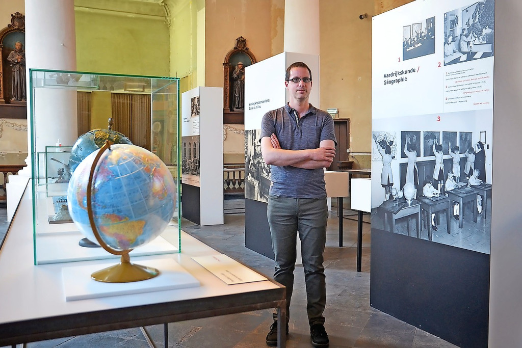 Roeland Hermans: „De expo toont onder meer unieke wereldbollen in reliëf.” © Tony Dupont