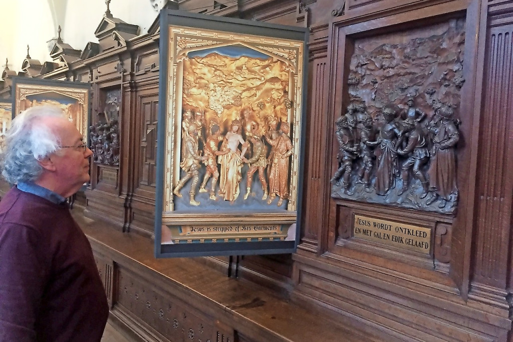 Armand Storck kwam de Engelse dubbelganger van de kruisweg op het spoor en stelde de tentoonstelling samen. © Filip Ceulemans