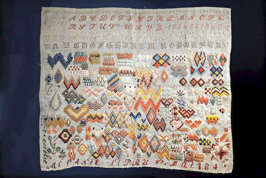 Dit pronkstuk begint zowaar met jésus (links bovenaan). © Begijnhofmuseum