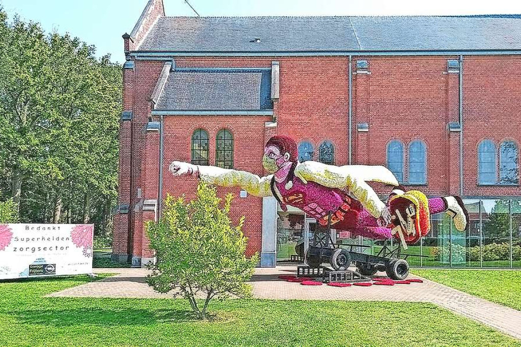 © Bloemencorso Loenhout