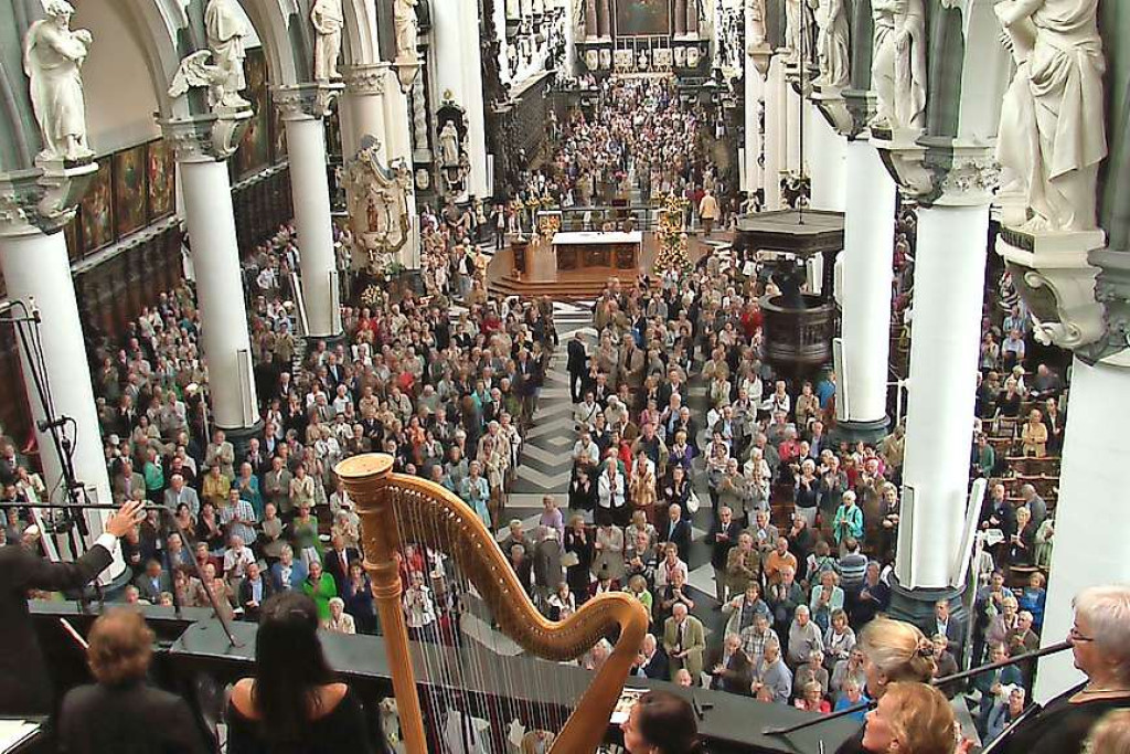 Op concertmissen met volk in Sint-Paulus is het nog even wachten. © Wilfried Van den Brande