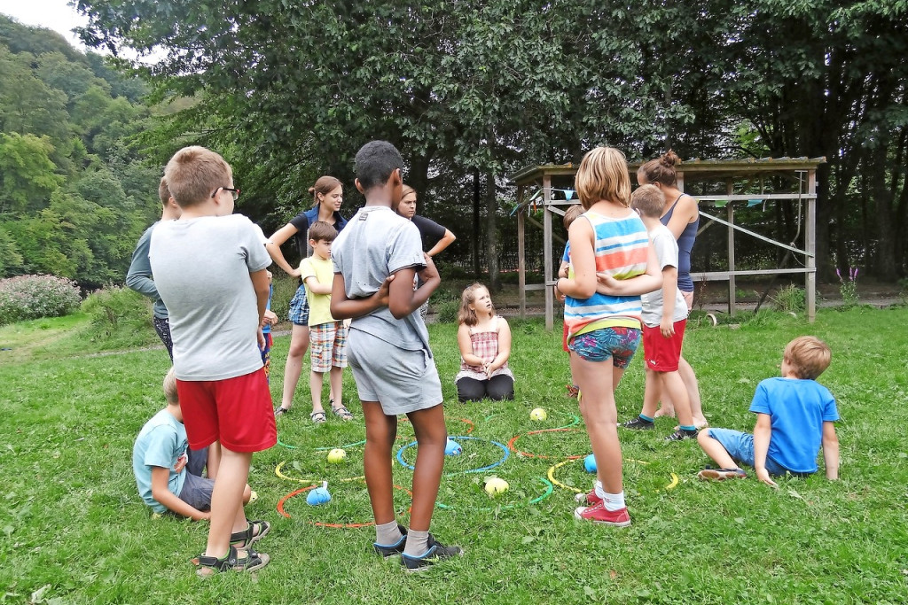 Tijdens het kamp is het programma volledig afgestemd op de kinderen. Daardoor voelen ze zich thuis. © Ann Theys