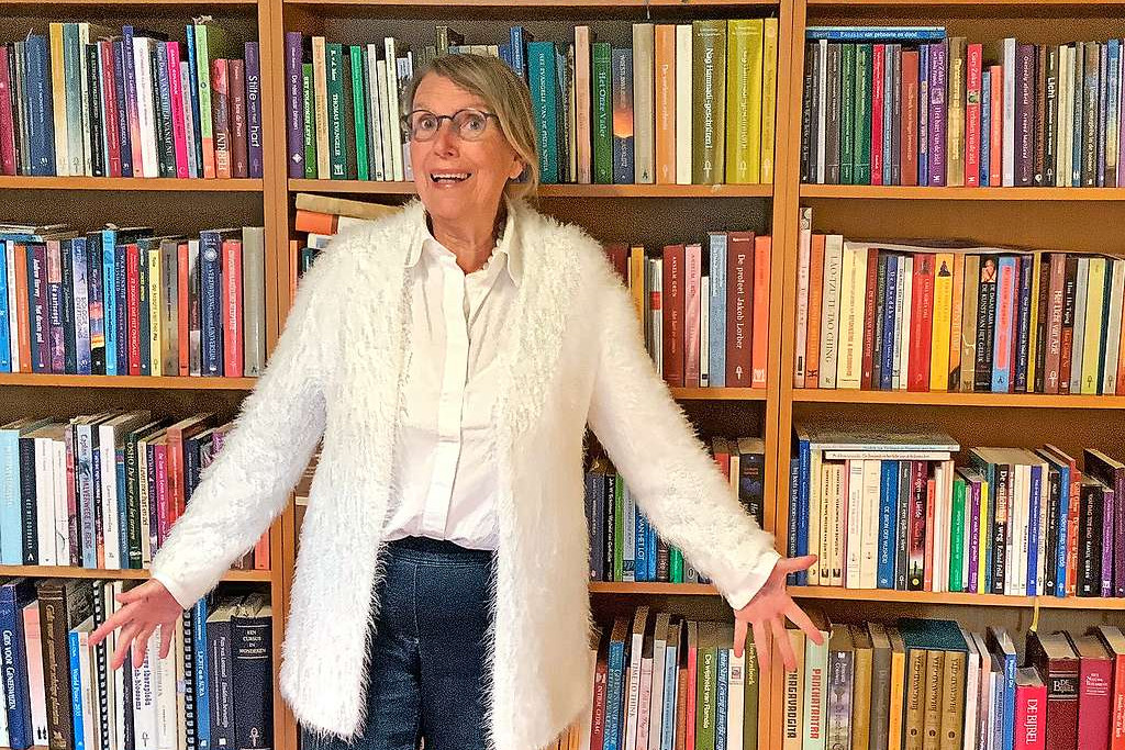 Mieke Geldhof verdiept zich al vijftig jaar in literatuur over sterven en de dood. © Noël Cleve