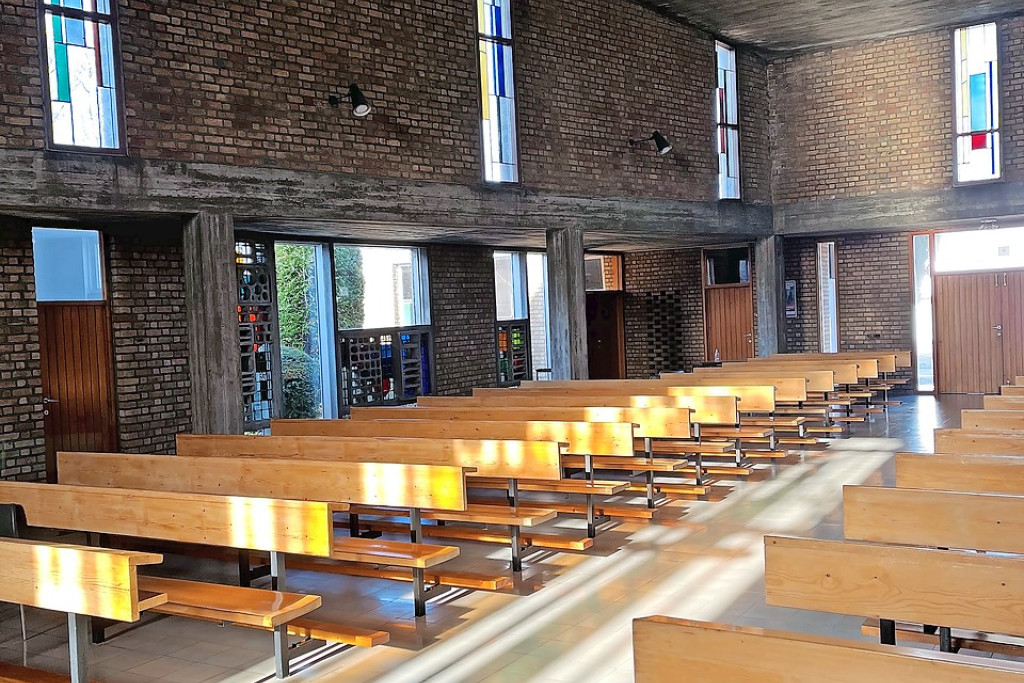 Elien De Keyser was vooral onder de indruk van de glasramen in het klooster. © Elien De Keyser