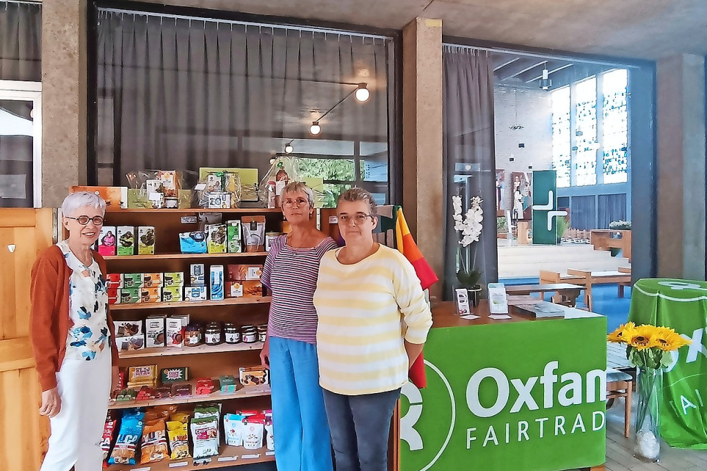 De Oxfam Wereldwinkel van het nieuwe Trudo-centrum is gelegen naast de Maria Assumptakerk. © Liselotte Anckaert