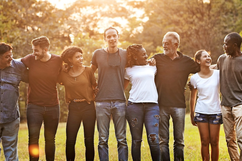 Hartelijkheid is iedereen met open hart tegemoetkomen. © Shutterstock