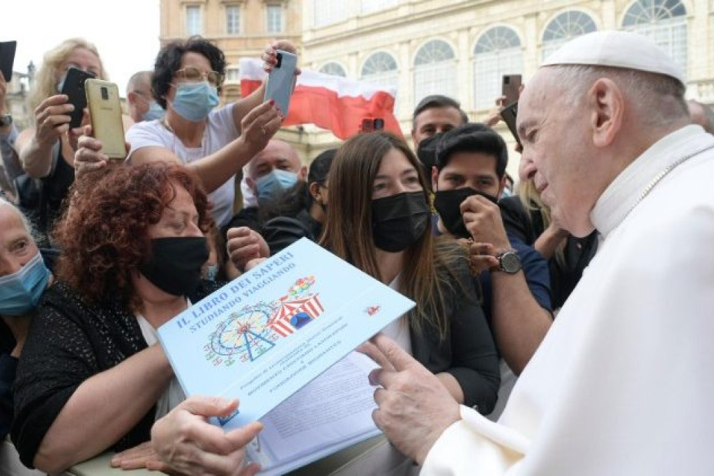 Paus Franciscus tijdens de algemene audiëntie van woensdag 2 juni 2021