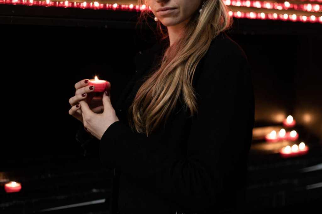 Theatervoorstelling Bidboek van Elena Peeters