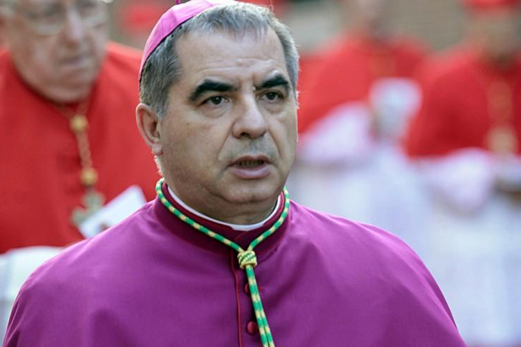 Aartsbisschop Giovanni Angelo Becciu 