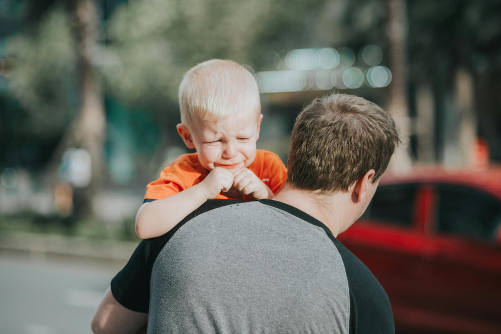 God is met ons als ouders met hun kinderen