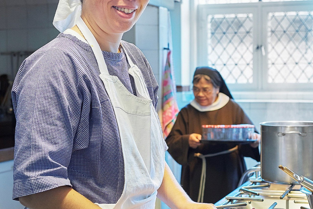 Zuster Emmanuel, claris in Megen, lanceerde de website 'De vegetarische zuster'.