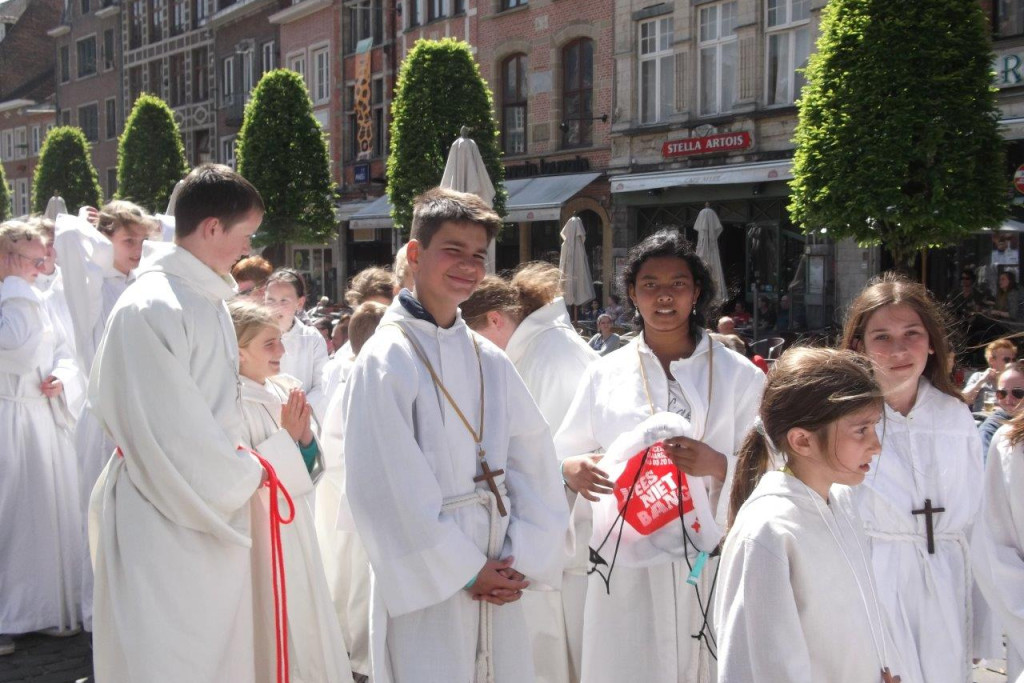 Onze misdienaars op de Vlaamse Misdienaarsdag in Leuven 2015 Onze misdienaars op de Vlaamse Misdienaarsdag in Leuven 2015