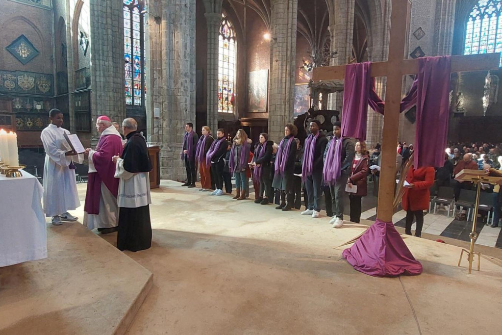 Catechumenen in de Gentse kathedraal bij het begin van de vastentijd. 