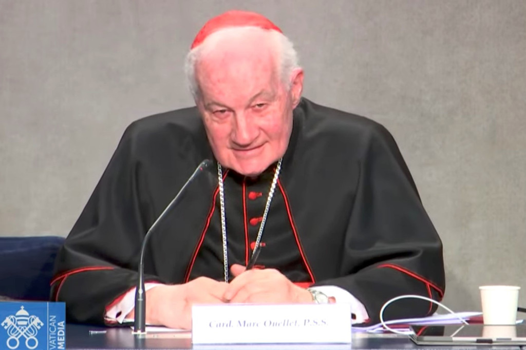 Kardinaal Marc Ouellet op de voorstelling van het symposium over de priesteropleiding volgend jaar in Rome