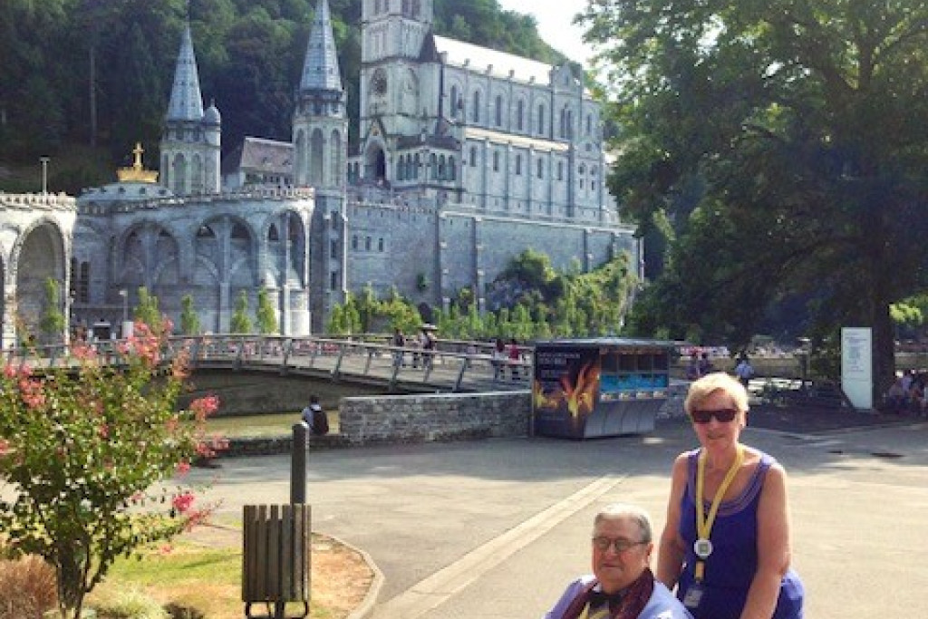 Klara Vandewoude en Renaat Lecluyse in Lourdes Klara Vandewoude en Renaat Lecluyse in Lourdes