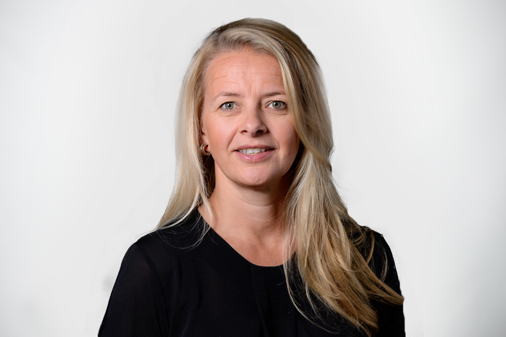 Mabel Wisse Smit, Mabel van Oranje. Mabel Wisse Smit, Mabel van Oranje.