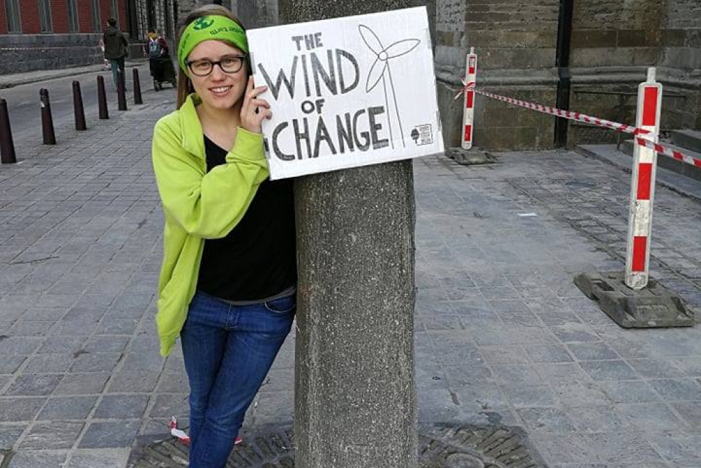 Roos Pinoy draagt met trots de titel 'klimaatjongere' en wil de bijdrage van christenen meer zichtbaarheid geven. Roos Pinoy draagt met trots de titel 'klimaatjongere' en wil de bijdrage van christenen meer zichtbaarheid geven.