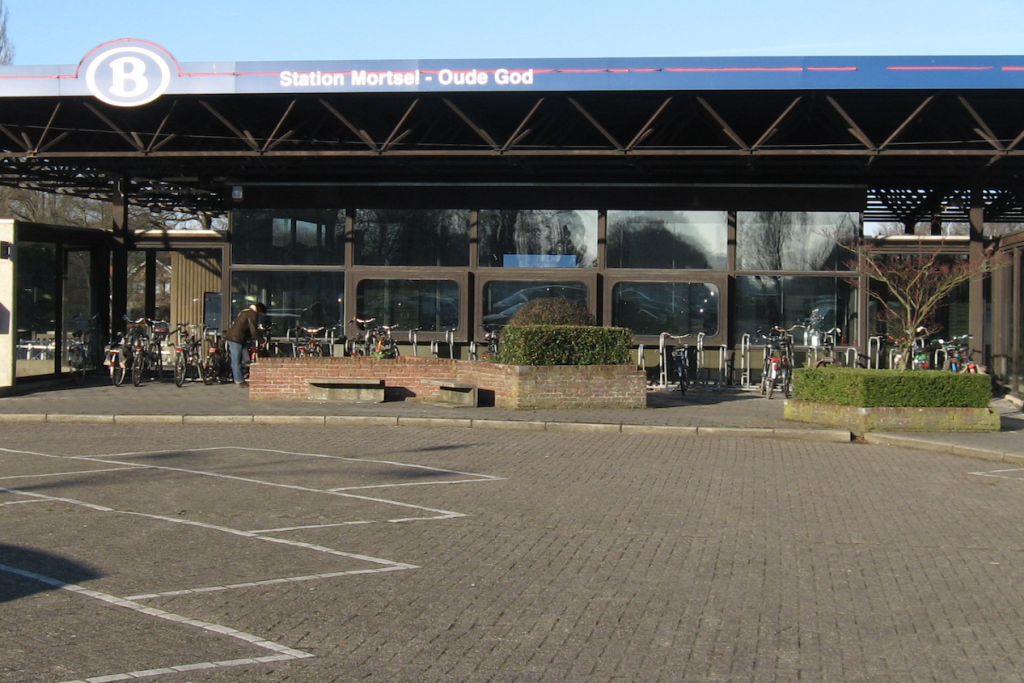Station Mortsel-Oude God.