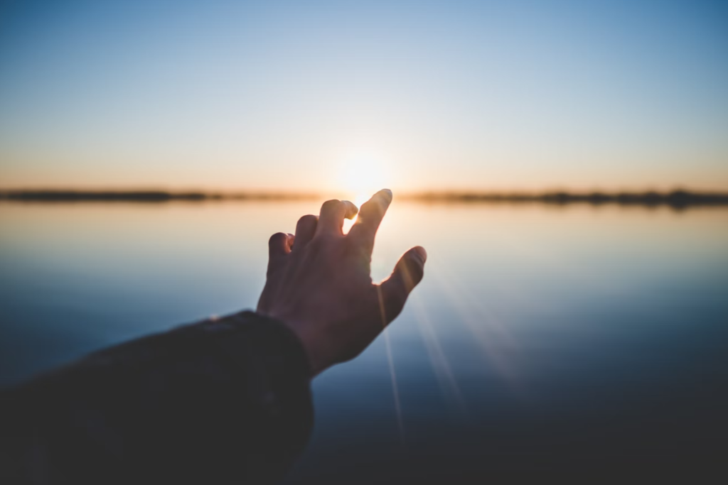 ' Praten over God wordt in onze maatschappij stilaan een vorm van ongewenste intimiteit.'